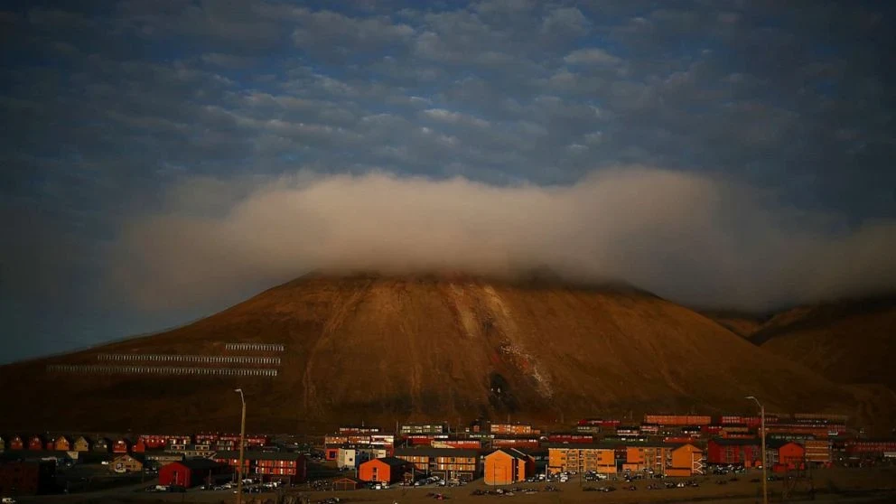 File photo: A climate-change frontier in the world's northernmost town - ABC News