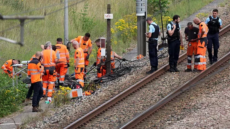 File photo: French rail authority says sabotage damage repaired, services resum…