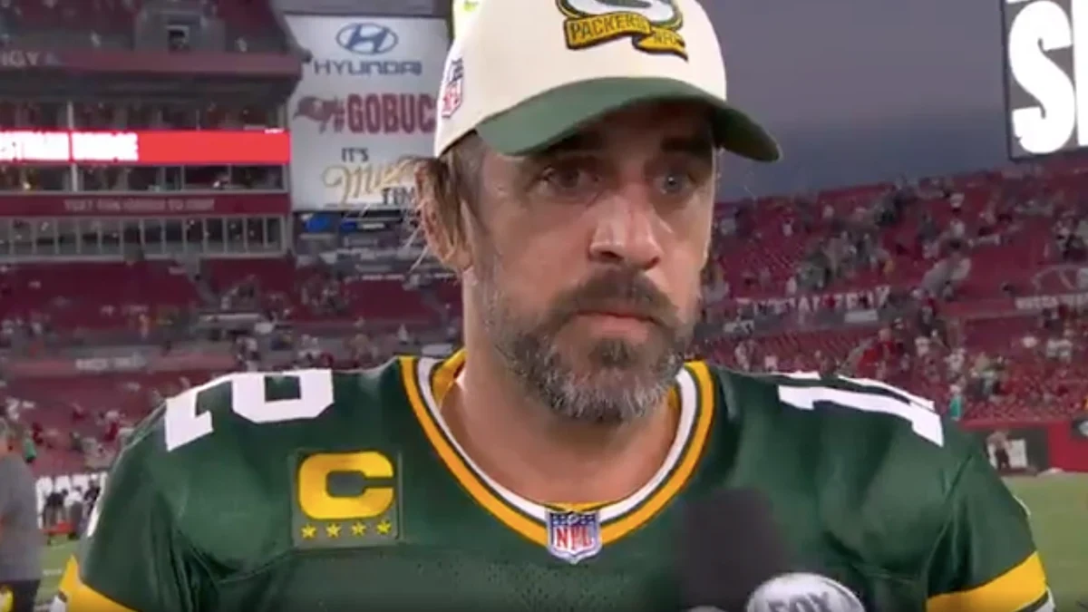 File photo: Aaron Rodgers implies jumbotron at Raymond James Stadium gave Packe…