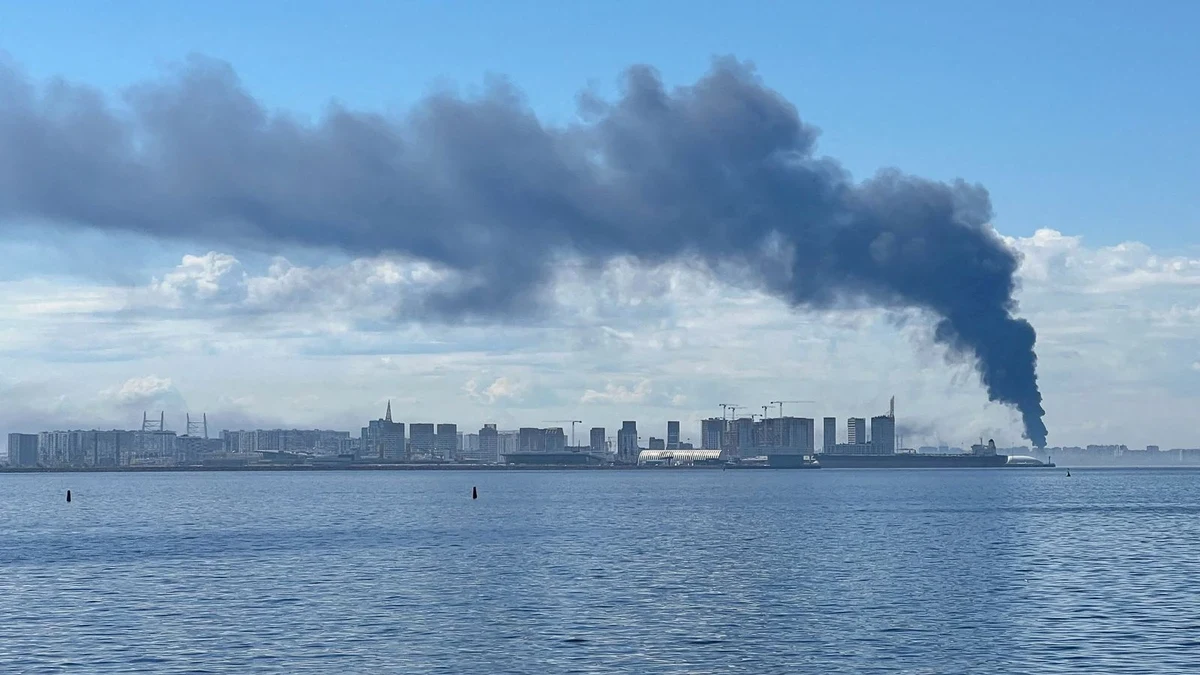 File photo: St Petersburg oil terminal hit as Ukraine targets Russia in major dro…