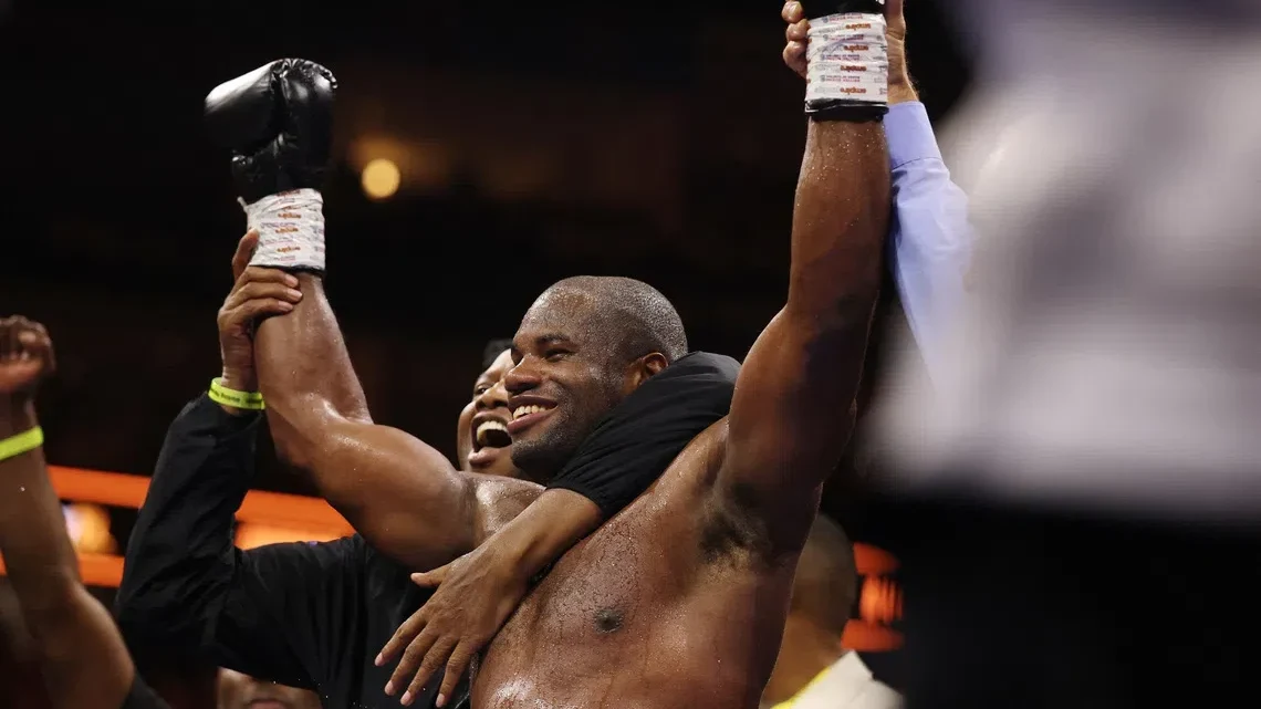 File photo: Boxing-Dubois stops Wardley in second round to retain WBO ...