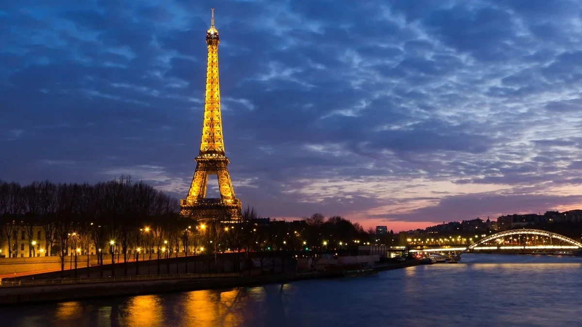 File photo: eiffel tower paris-France landscape wallpaper Previe…
